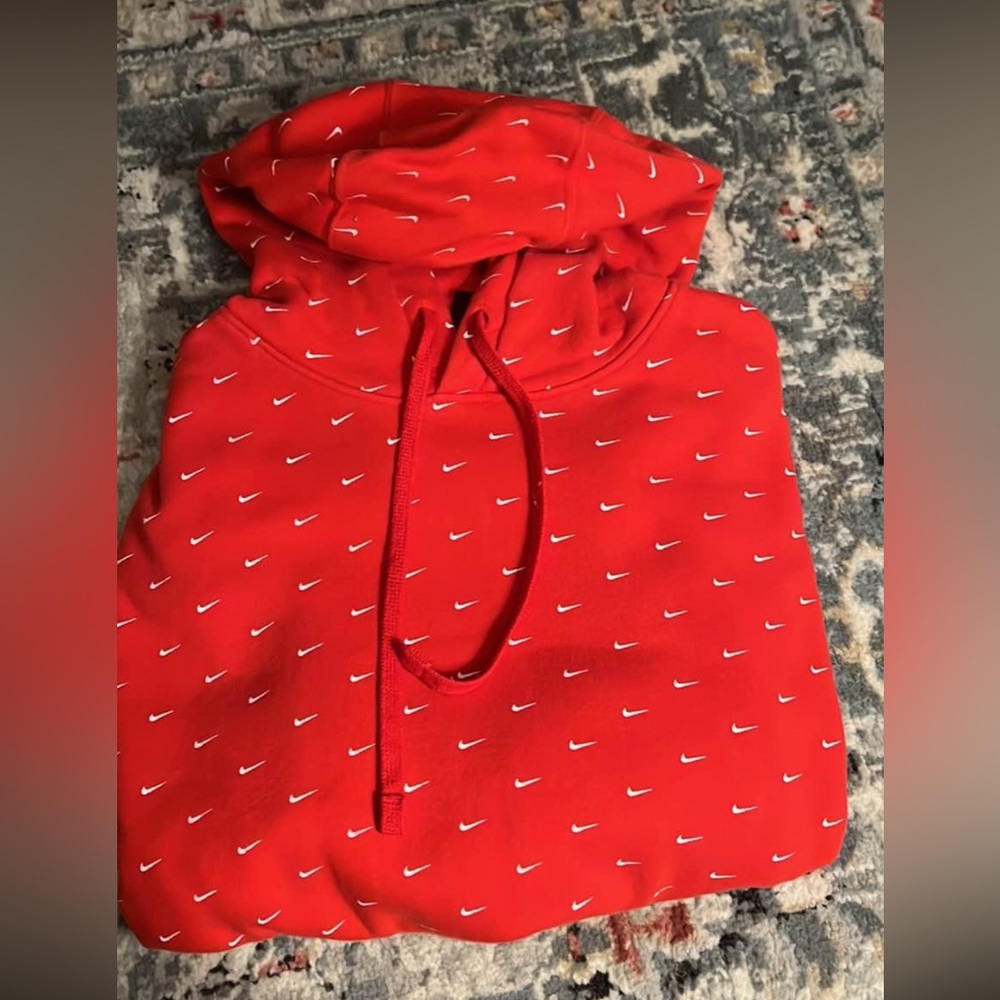 Nike men’s hoodie